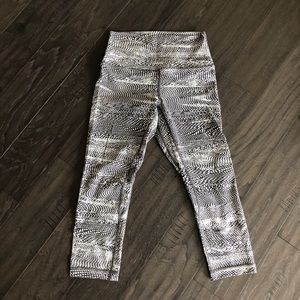 Lululemon Align Crop 21” - Size 6